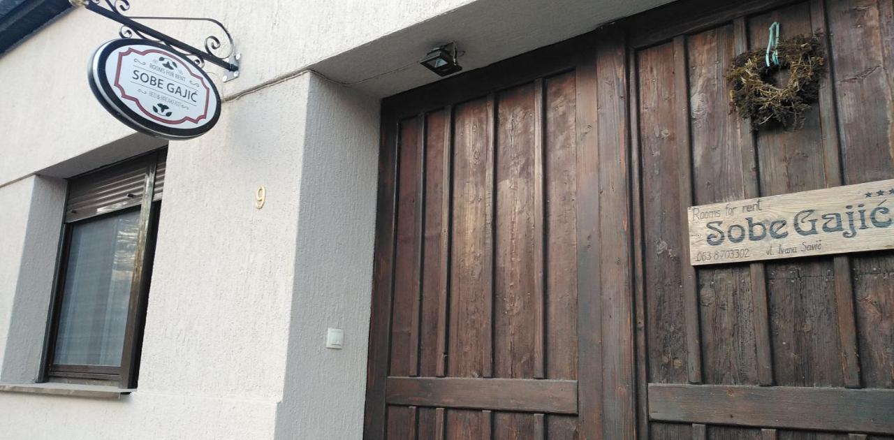 Sobe Gajic Σρέμσκι Καρλόβτσι Εξωτερικό φωτογραφία
